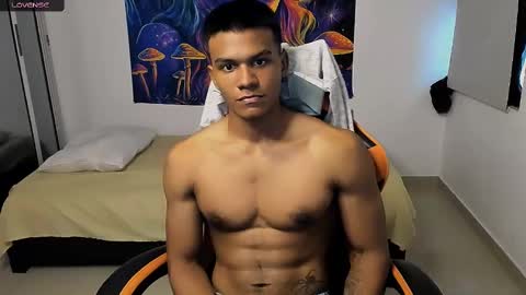 Snapshot of jeanfran_ferrer chatting on 09.22.25 jeanfran_ferrer online show from 09.22.25