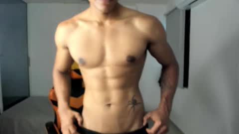 Snapshot of jeanfran_ferrer chatting on 11.13.25 jeanfran_ferrer online show from 11.13.25