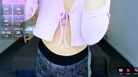 Snapshot of jeanniefox_ chatting on 01.24.25 jeanniefox_ online show from 01.24.25