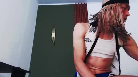 Snapshot of jeanys_sneider chatting on 11.24.25 Jeays online show from 11.24.25