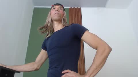 Snapshot of jeanys_sneider chatting on 11.30.25 Jeays online show from 11.30.25