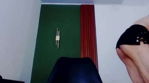 Snapshot of jeanys_sneider chatting on 02.04.26 Jeays online show from 02.04.26