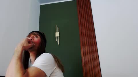 Snapshot of jeanys_sneider chatting on 02.25.26 Jeays online show from 02.25.26