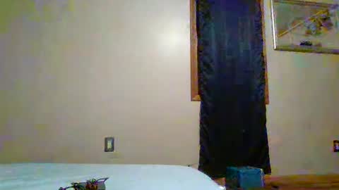 jearnold44 online show from 01.28.25