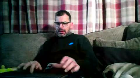 Snapshot of jediknight2 chatting on 02.08.26 Matt online show from 02.08.26