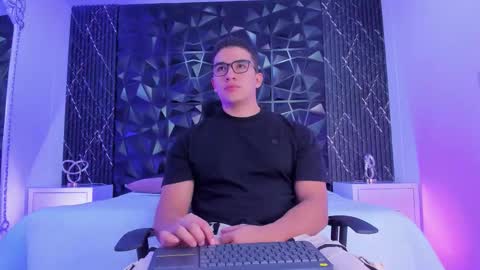 Snapshot of jeffdaltton chatting on 10.27.25 Jeff online show from 10.27.25