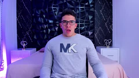 Snapshot of jeffdaltton chatting on 11.10.25 Jeff online show from 11.10.25