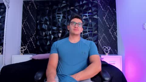 Snapshot of jeffdaltton chatting on 11.13.25 Jeff online show from 11.13.25