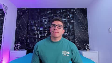 Snapshot of jeffdaltton chatting on 11.17.25 Jeff online show from 11.17.25