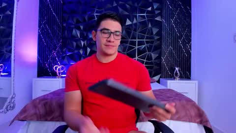 Snapshot of jeffdaltton chatting on 12.04.25 Jeff online show from 12.04.25