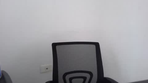 Snapshot of jeik22cm chatting on 07.19.26 jeik22cm online show from 07.19.26