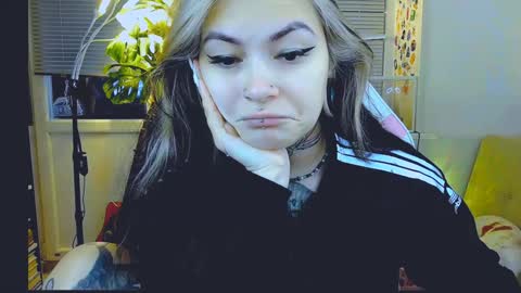 Snapshot of jelyaa chatting on 12.08.24 Jelya online show from 12.08.24