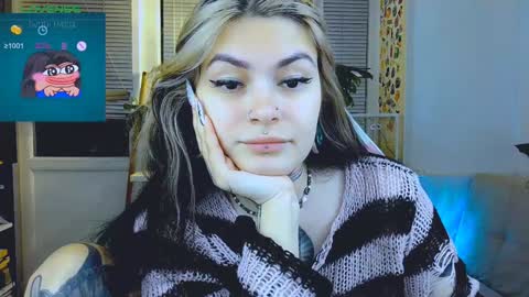 Snapshot of jelyaa chatting on 12.18.24 Jelya online show from 12.18.24