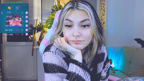 Snapshot of jelyaa chatting on 12.22.24 Jelya online show from 12.22.24