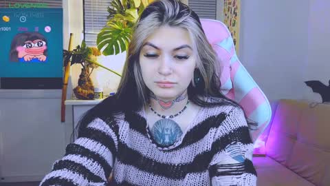 Snapshot of jelyaa chatting on 12.26.24 Jelya online show from 12.26.24