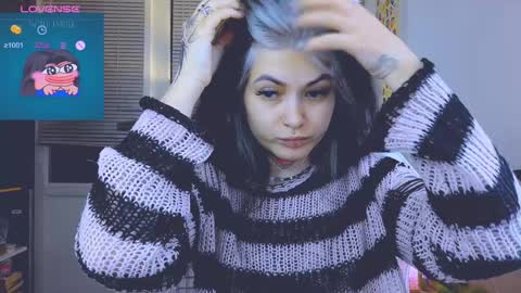 Snapshot of jelyaa chatting on 01.04.25 Jelya online show from 01.04.25