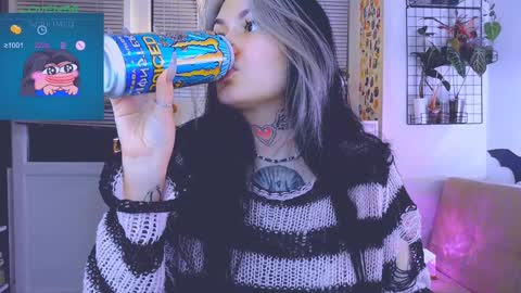 Snapshot of jelyaa chatting on 01.12.25 Jelya online show from 01.12.25