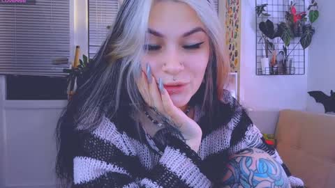 Snapshot of jelyaa chatting on 01.28.25 Jelya online show from 01.28.25