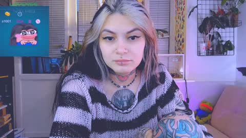 Snapshot of jelyaa chatting on 02.05.25 Jelya online show from 02.05.25