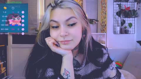 Snapshot of jelyaa chatting on 02.08.25 Jelya online show from 02.08.25