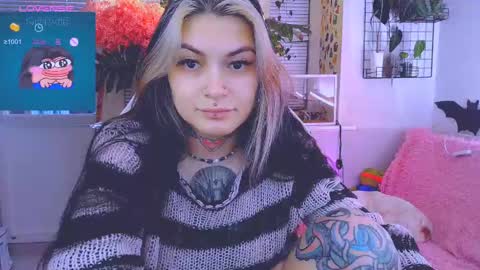 Snapshot of jelyaa chatting on 02.17.25 Jelya online show from 02.17.25