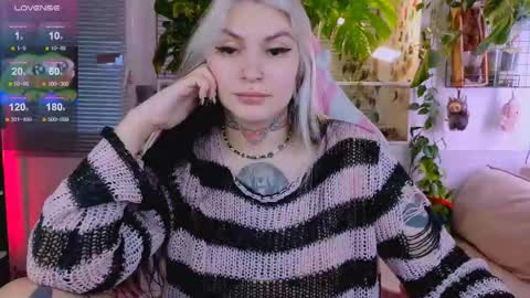 Snapshot of jelyaa chatting on 11.04.25 Jelya online show from 11.04.25