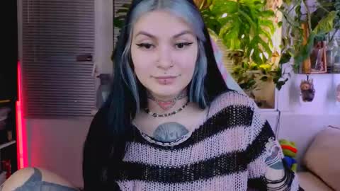 Snapshot of jelyaa chatting on 11.15.25 Jelya online show from 11.15.25