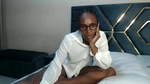 Jemmi online show from 02.05.25