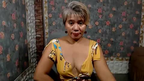 Snapshot of jemm36 chatting on 01.13.25 Jem online show from 01.13.25