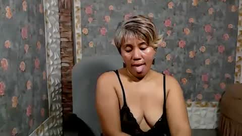 Snapshot of jemm36 chatting on 01.19.25 Jem online show from 01.19.25