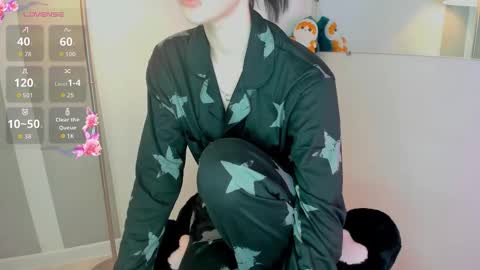 Snapshot of jenayorteg chatting on 11.06.25 Molly online show from 11.06.25