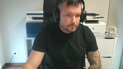 jendin_ online show from 12.15.25