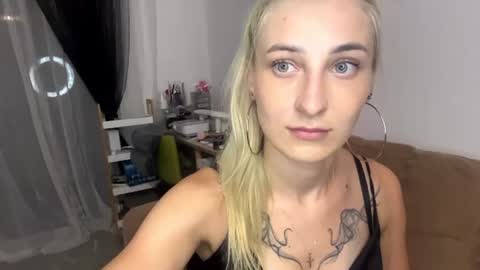 Snapshot of jenetrigg chatting on 07.14.26 Joani online show from 07.14.26