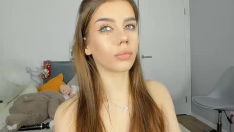 Dolly online show from 03.05.25