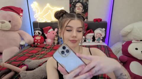 Dolly online show from 12.18.25