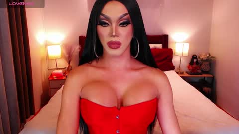 Queen Jenifer online show from 12.07.24