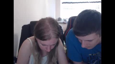 JenisAndPeter online show from 09.10.25