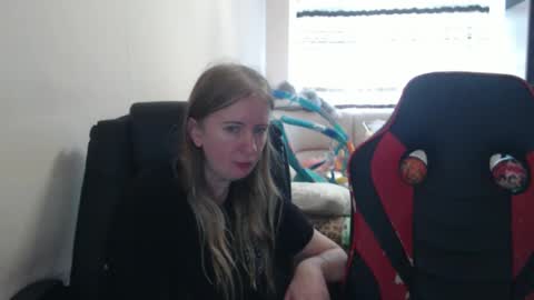 JenisAndPeter online show from 09.29.25