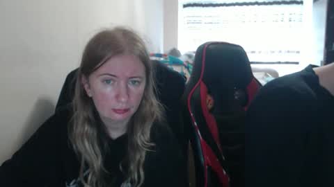 JenisAndPeter online show from 10.10.25