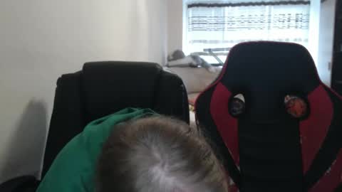 JenisAndPeter online show from 10.20.25