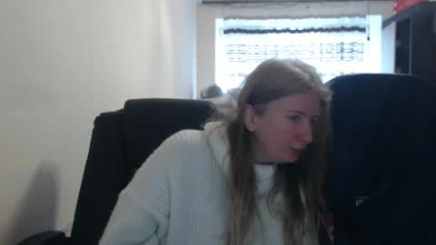 Snapshot of jenisandpeter chatting on 03.02.26 JenisAndPeter online show from 03.02.26