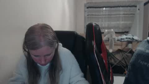 Snapshot of jenisandpeter chatting on 03.09.26 JenisAndPeter online show from 03.09.26