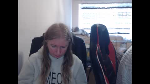 Snapshot of jenisandpeter chatting on 03.12.26 JenisAndPeter online show from 03.12.26