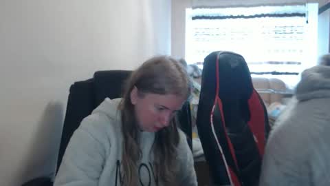 Snapshot of jenisandpeter chatting on 03.13.26 JenisAndPeter online show from 03.13.26
