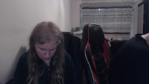 Snapshot of jenisandpeter chatting on 03.20.26 JenisAndPeter online show from 03.20.26