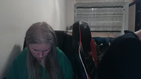 Snapshot of jenisandpeter chatting on 03.24.26 JenisAndPeter online show from 03.24.26