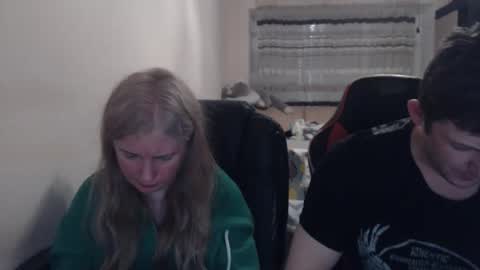 Snapshot of jenisandpeter chatting on 04.15.26 JenisAndPeter online show from 04.15.26