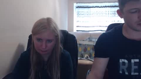 Snapshot of jenisandpeter chatting on 04.23.26 JenisAndPeter online show from 04.23.26