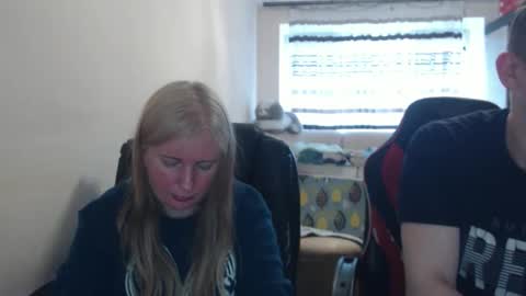 Snapshot of jenisandpeter chatting on 04.26.26 JenisAndPeter online show from 04.26.26