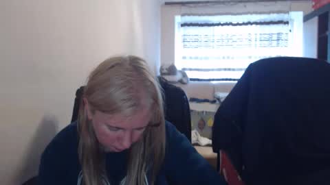 Snapshot of jenisandpeter chatting on 04.27.26 JenisAndPeter online show from 04.27.26